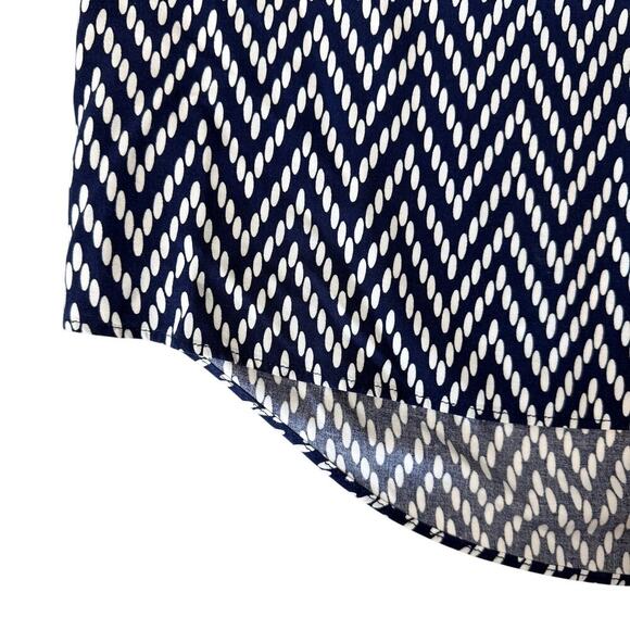 St. John's Bay Navy and White Patterned Top Women's Size Medium - Picture 2 of 4